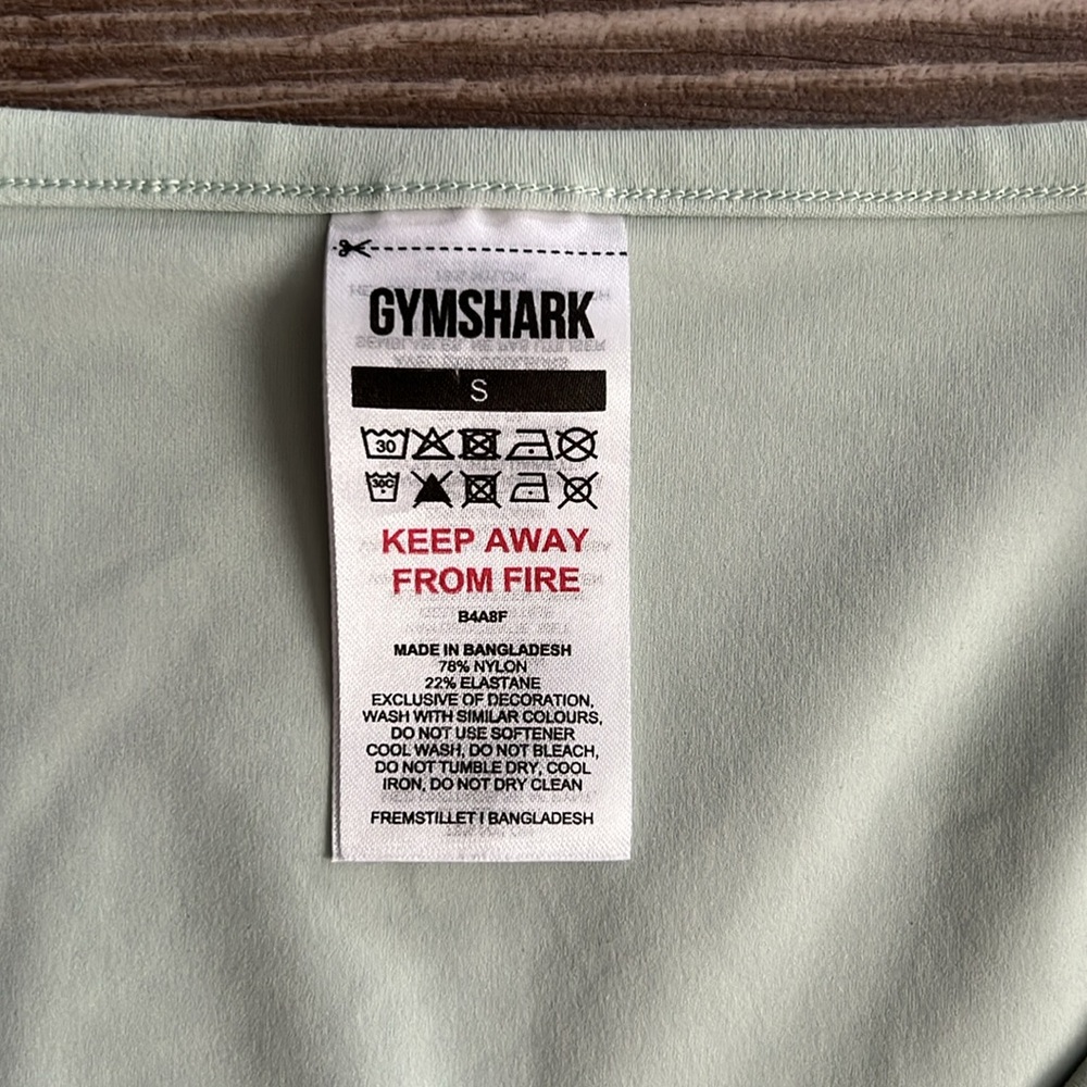 Gymshark Crossover Long Sleeve Crop Top Mist Green - Picture 4 of 9